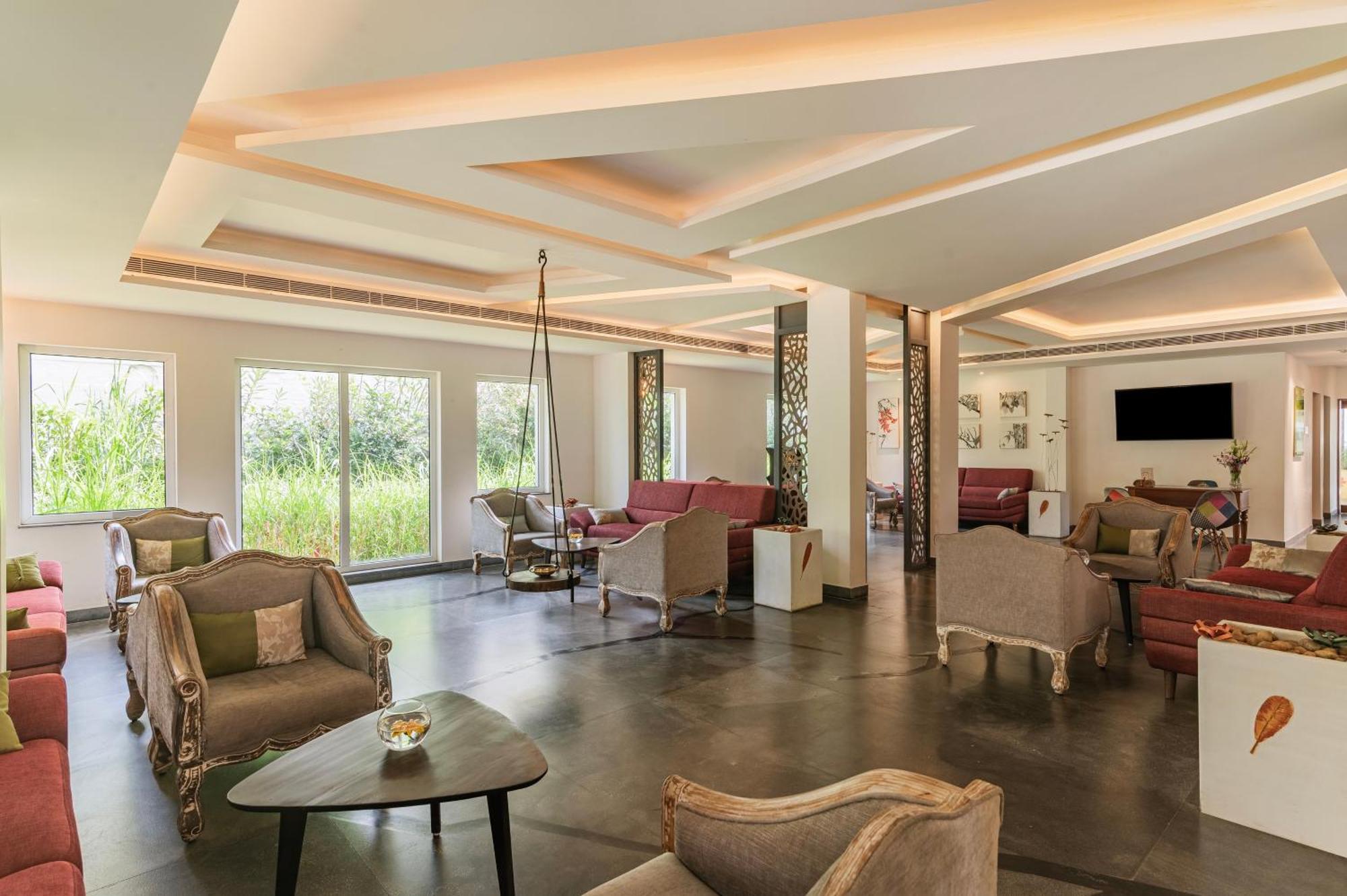 Sterling Wayanad Hotel Sultan Bathery Exterior photo